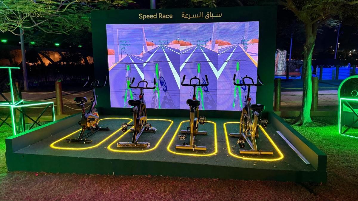 BMX Bicycle Speedex speed race game at night